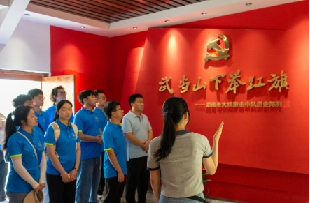 伟德体育官方网站经济管理系开展暑期“三下乡”社会实践